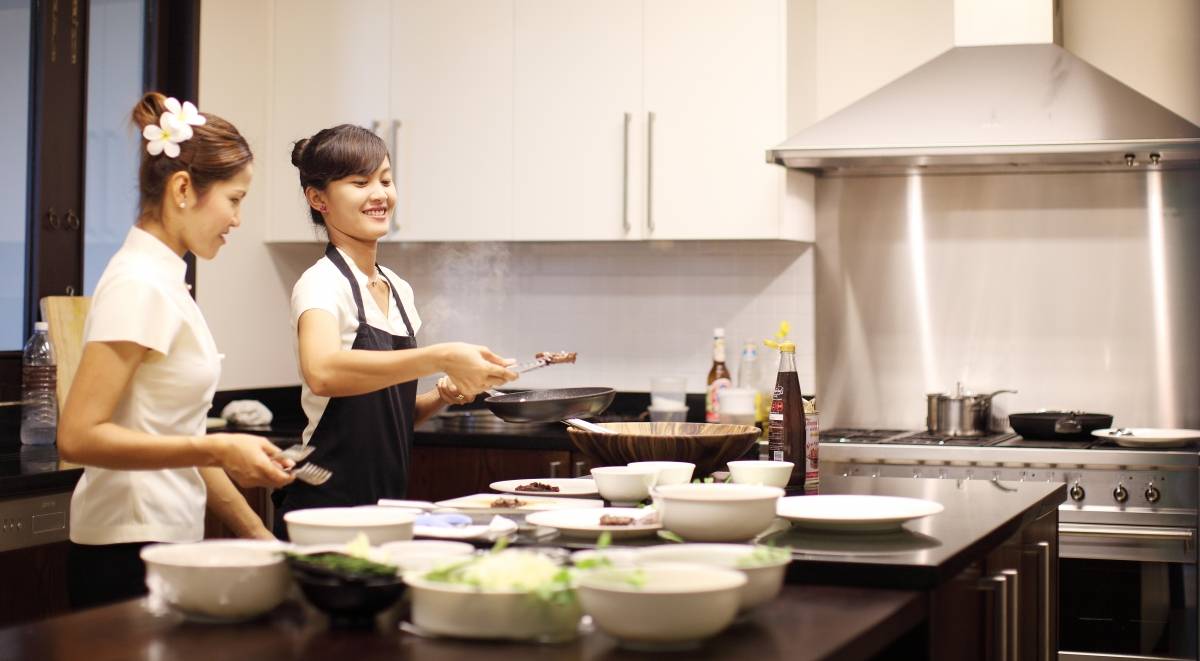 Residence_Live-In_Cook_and_Maid